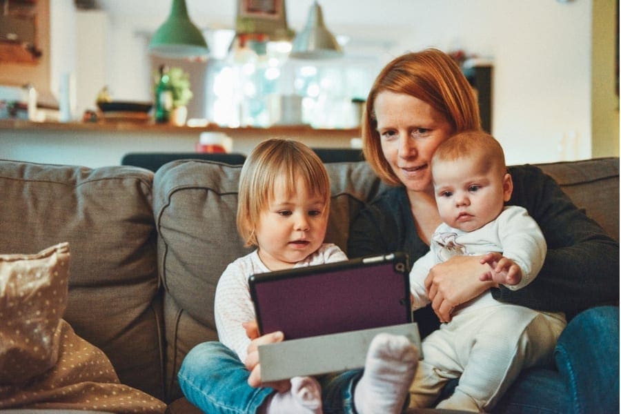 SAHM Mum with Children